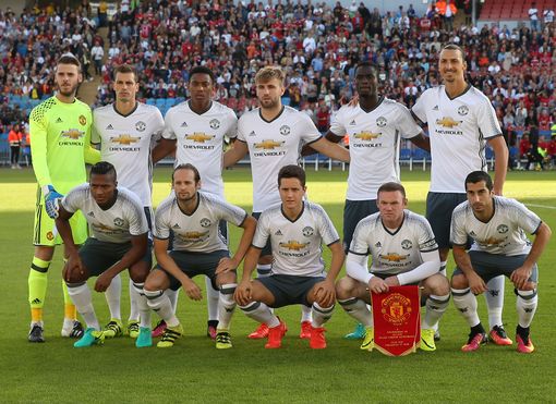 争激烈的足 争激烈的足