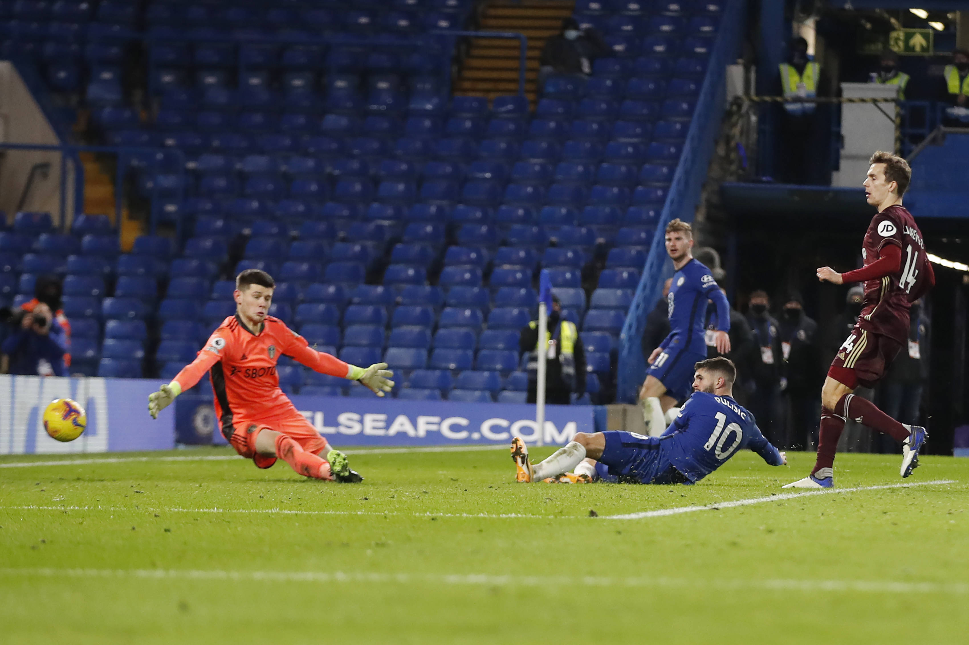 三个防守悍 三个防守悍